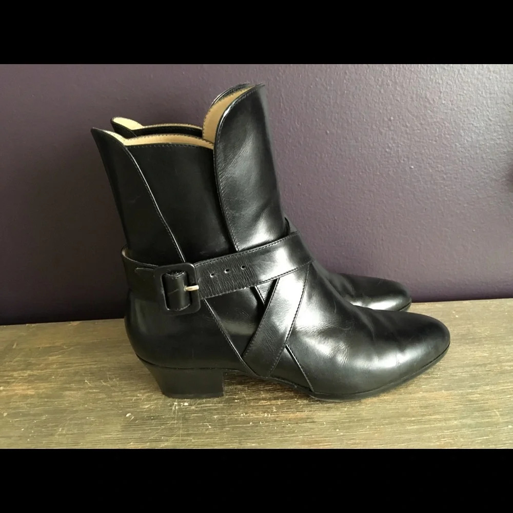 Women’s Salvatore Ferragamo Black Leather Ankle Moto Boots size 5.5